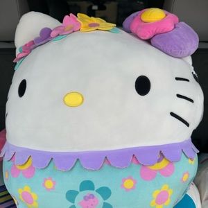 Hello Kitty Squishmallow